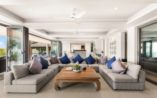 Villa Firefly