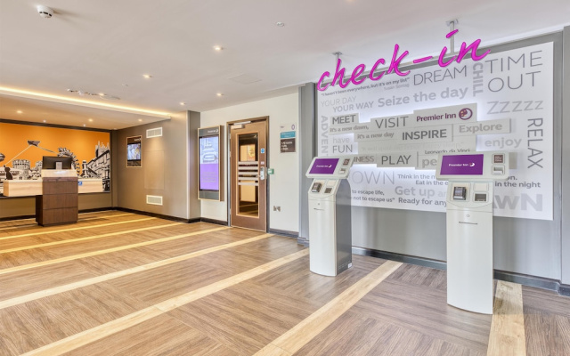 Premier Inn Milton Keynes - Willen Lake