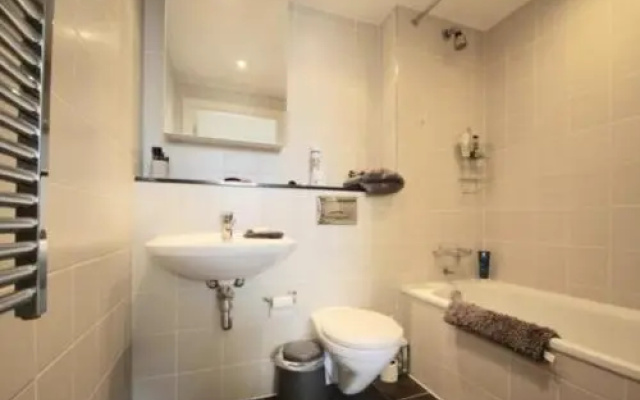 Executive 2 bedroom heart of BBC Media City
