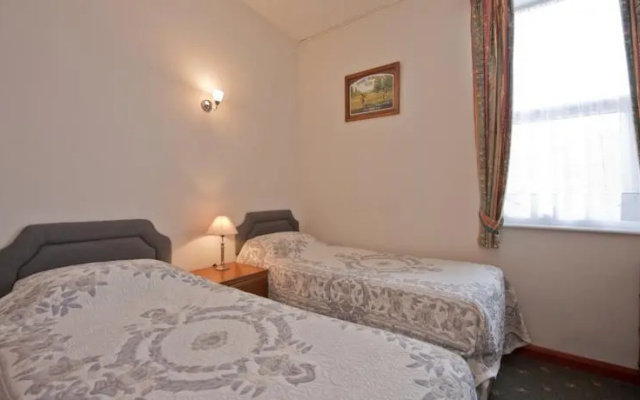 Burley Court Apartments
