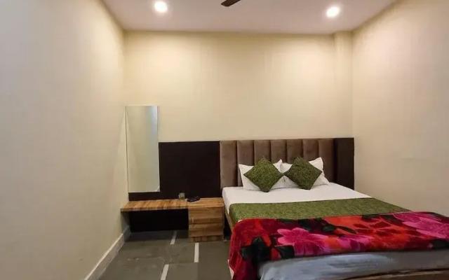 Hotel Shree Shivtam