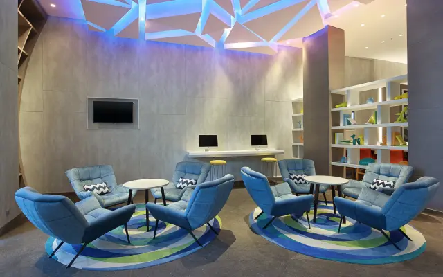 Holiday Inn Express Jakarta Wahid Hasyim by IHG
