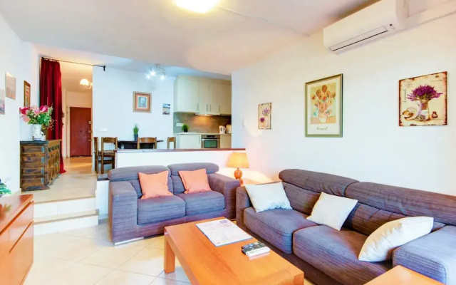 Apartment Empuriabrava Near Sandy Beach