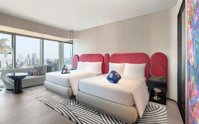 W Xiamen