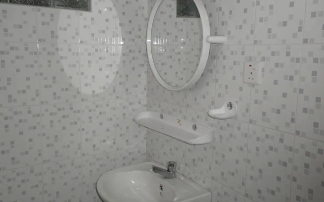 McCarthy Guesthouse