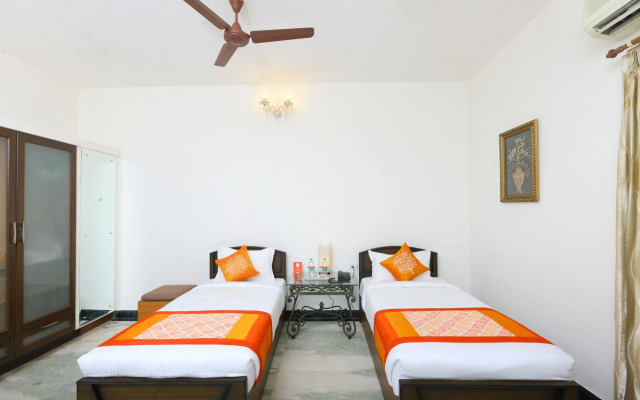 Maple Inn By Oyo Rooms