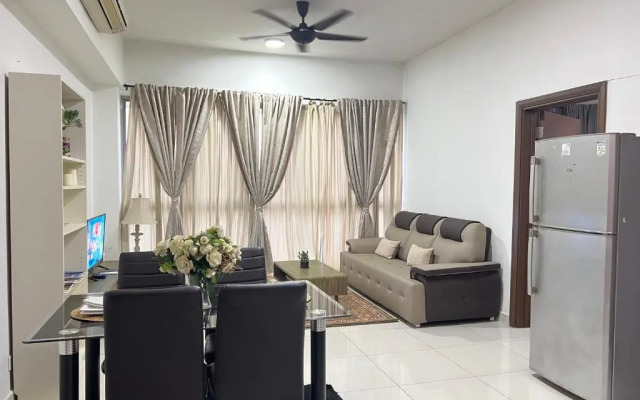 Regalia Suites & Residence studio Apartment by Enjoy your stay