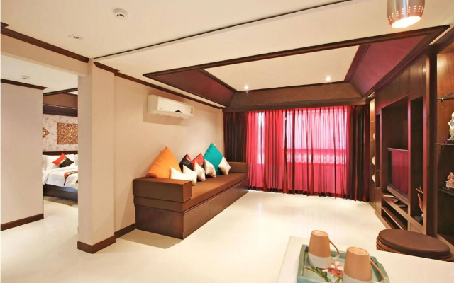 Отель Rayaburi Hotel Patong