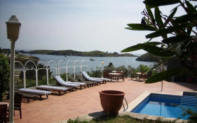 Bungalow Hotel Port-lligat