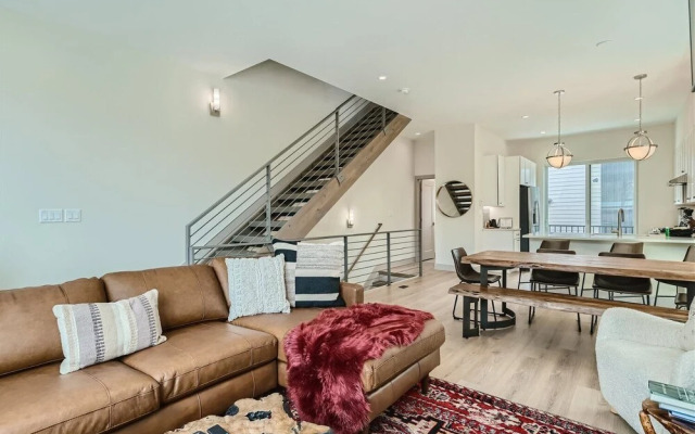 Hygge House at Summit