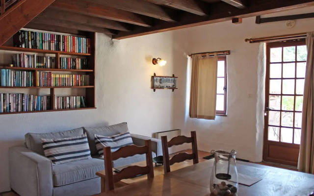 La Garconniere, Manoir de Longeveau