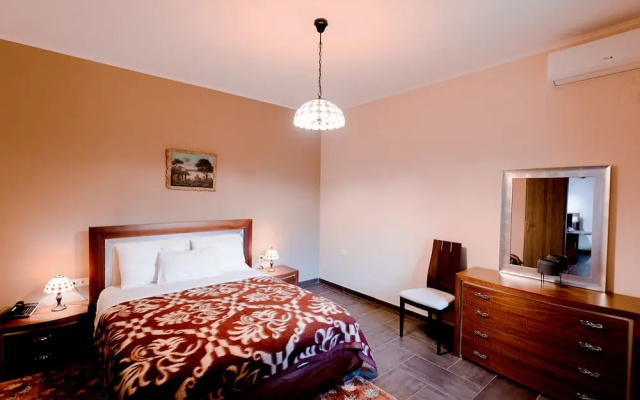 Melies Hotel