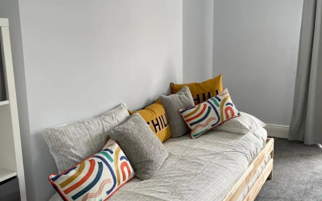 Great 2 Bedroom Flat