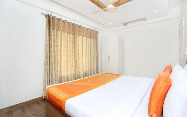 OYO 12185 Home Wayside Villa 3BHK Apartment Kasauli