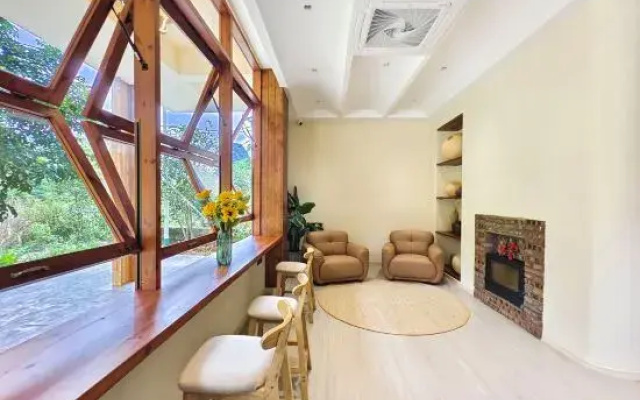 Mosuo Yaju Homestay