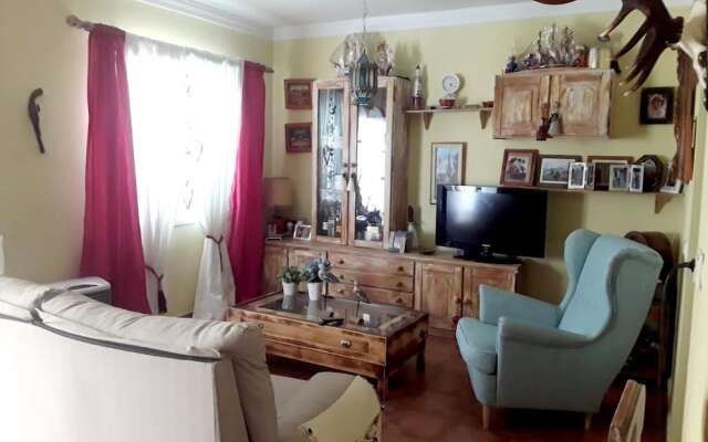 Отель House With 2 Bedrooms in Jerez de la Frontera, With Terrace and Wifi Испания, Херес-де-ла-Фронтера - отзывы, цены и фото номеров - забронировать отель House With 2 Bedrooms in Jerez de la Frontera, With Terrace and Wifi онлайн