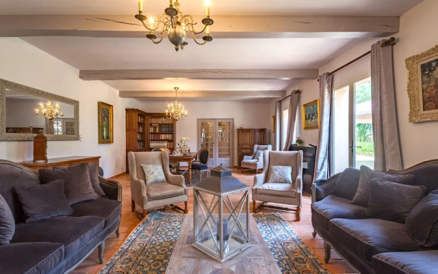 Le Domaine De La Tour
