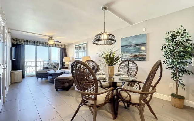 Oceania Beach Club 307