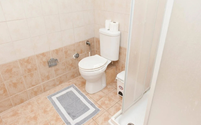 Отель Quayside Village Hotel — Adults Only