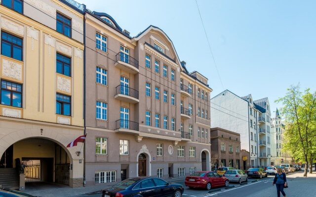 Апартаменты Riga Lux Apartments - Skolas вид на фасад