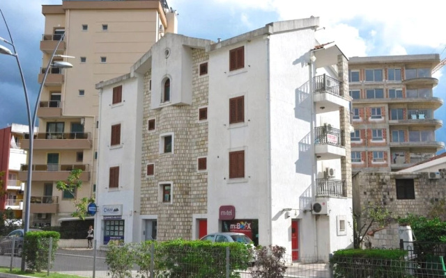 Lusso Apartments Budva