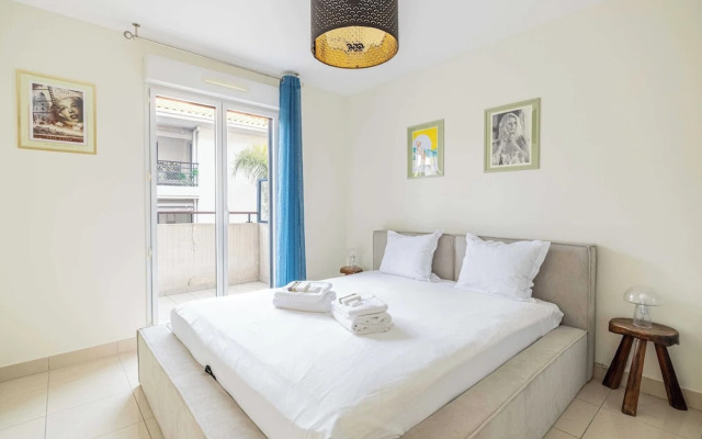 Spacious Apartment a/c 1br/4p - With Pool