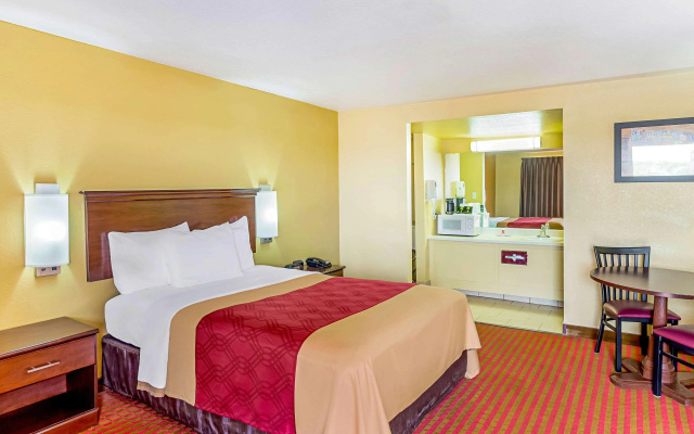 Econo Lodge McAlester