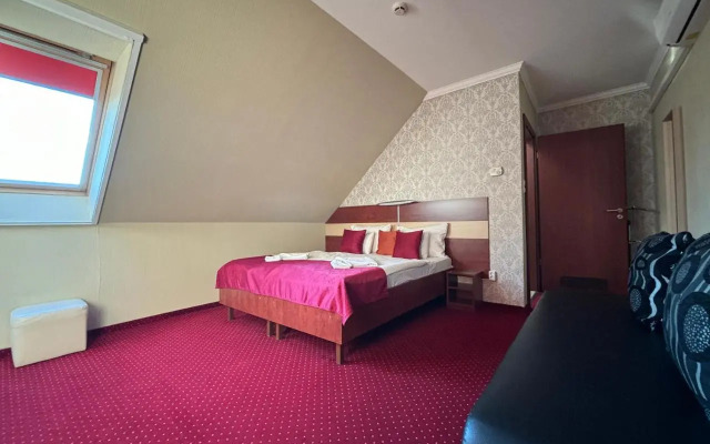 Libra Hotel