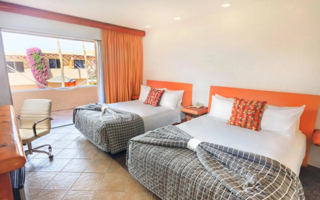 Los Patios Hotel