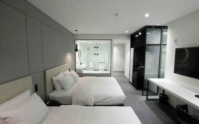 Orchid Hotel