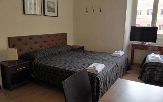 Marvi Hotel