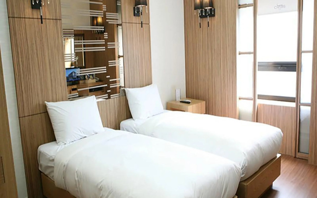 Charis Hotel
