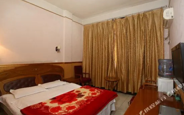 Longteng Hotel (Chengdu Shuangliu Square Branch)