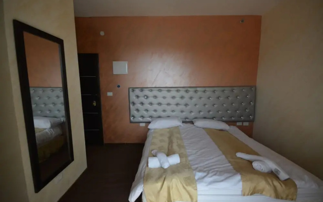 New Metropole Hotel