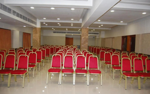 Hotel Vice President