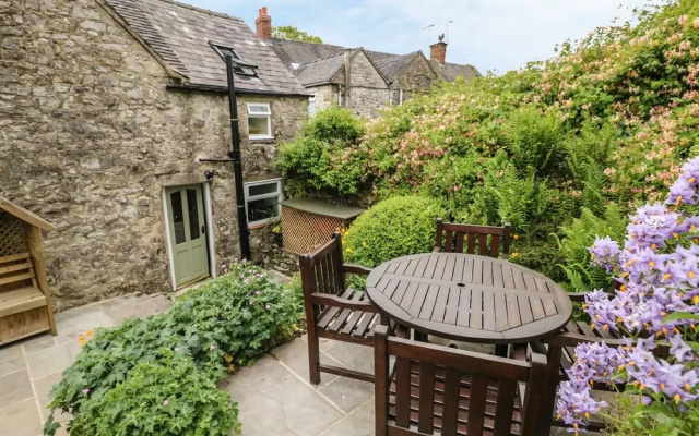 Sundial Cottage