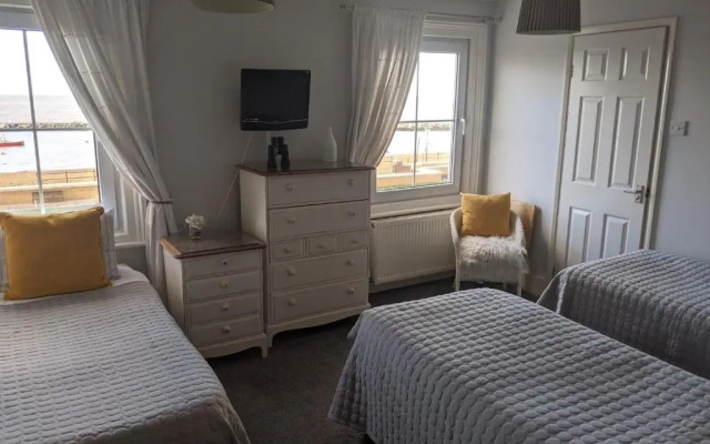 Aqua Bay Guest House
