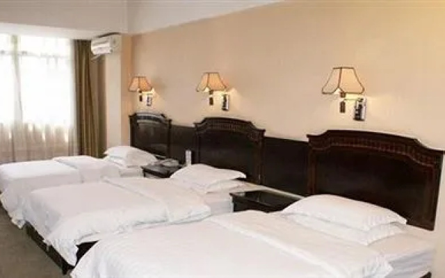 Kunming Yingrong Impression Hotel