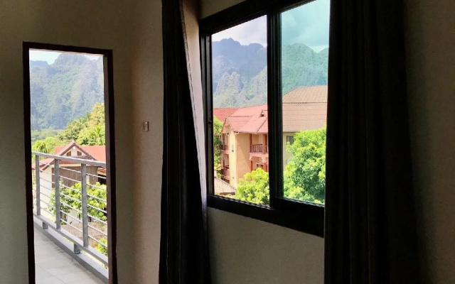 Faraway Suites - Hostel