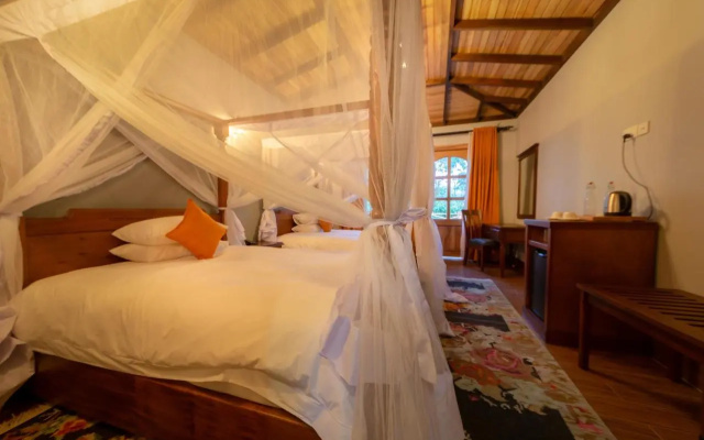 Chimpundu Lodge