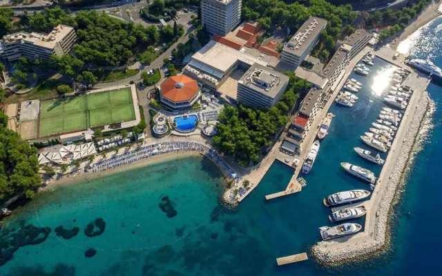 The Adriatic Pearl Split