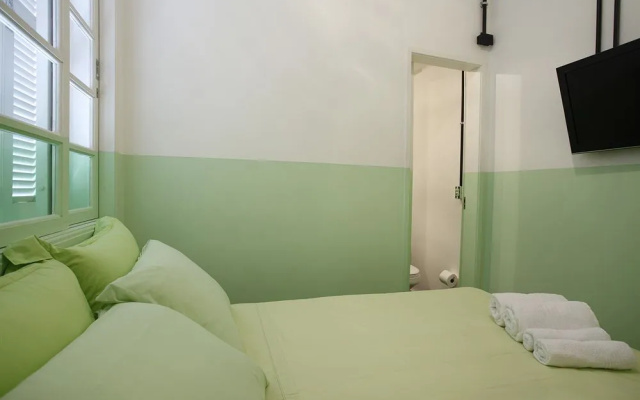Contemporâneo Hostel
