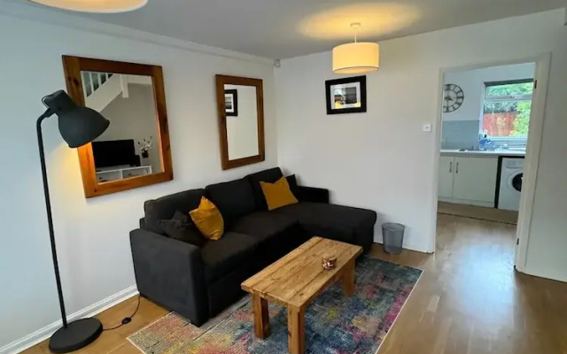 Twickenham Hideaway in London