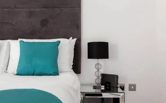 Avant Garde Apartment