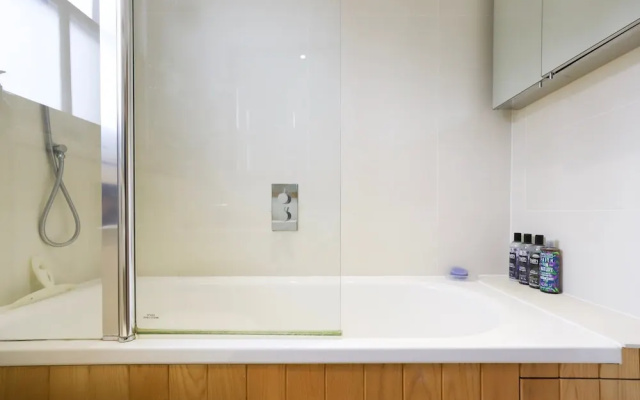 Unique 2 Bedroom House With Yoga Studio