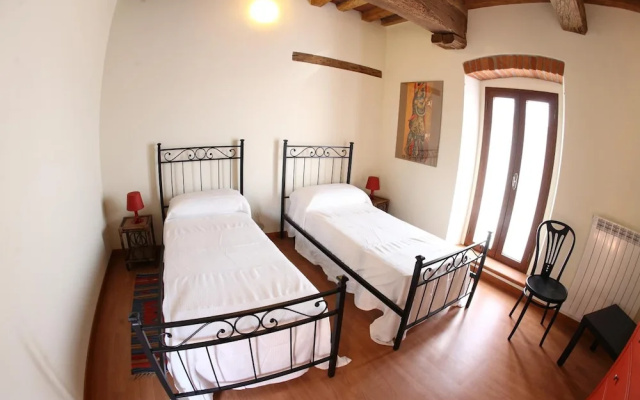B&B Stradivari