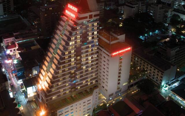 Boulevard Hotel Bangkok вид на фасад