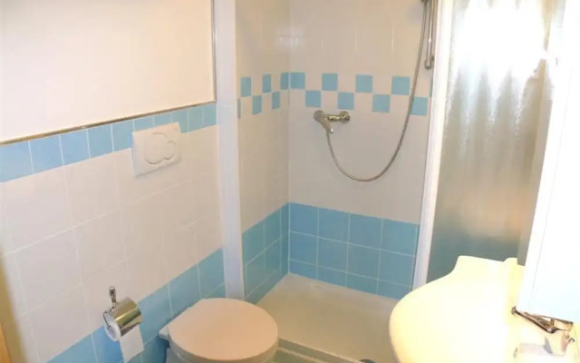 Comfortable Stay 80m From the Beach