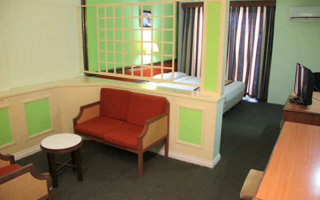 Miri Hotel