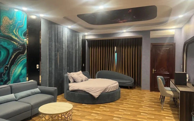 Heaven Hotel